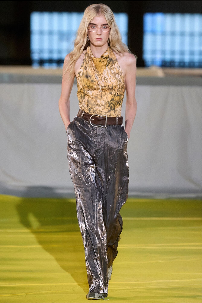 STUDIO: THE RUNWAY | Desigual