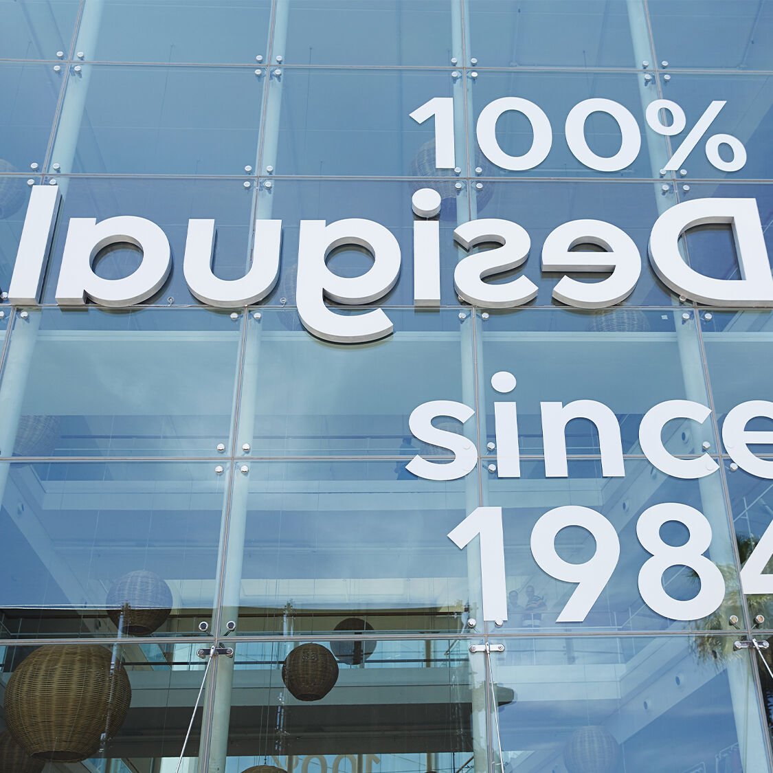 Desigual launches a startup accelerator in collaboration with Plug and Play