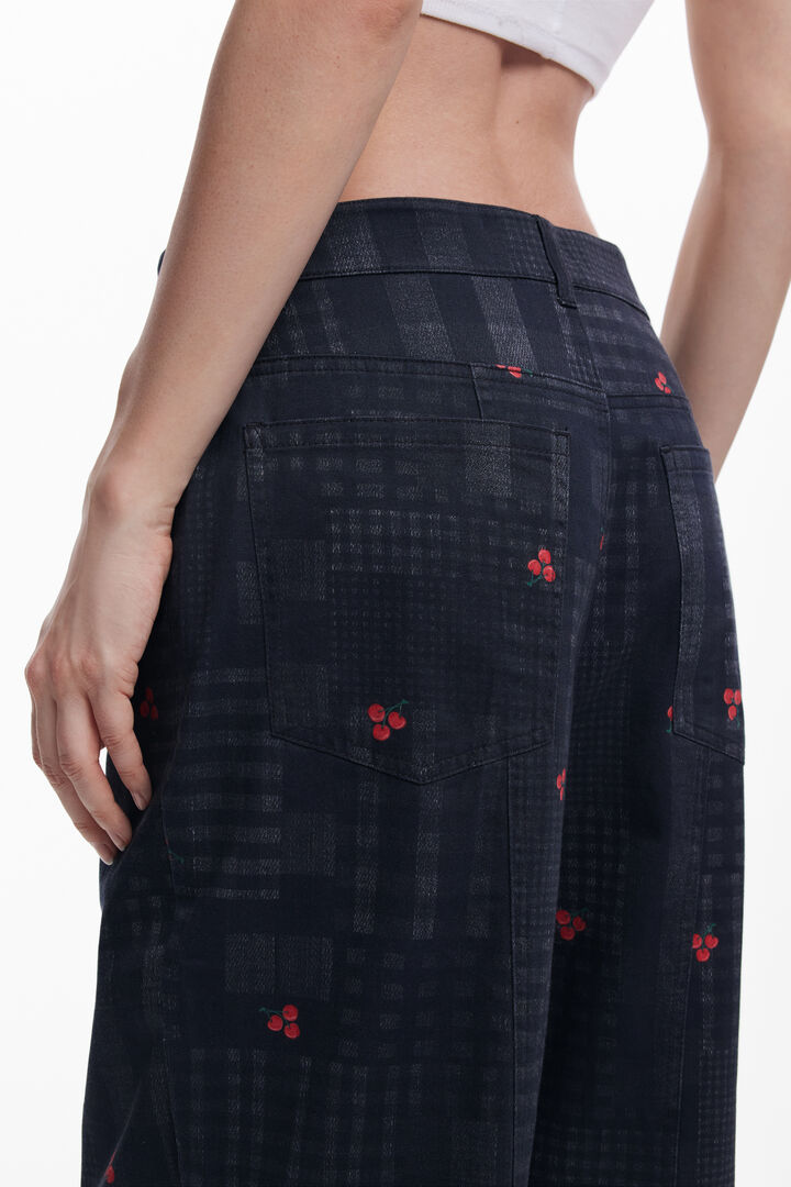 Checkered and cherry pants | Desigual