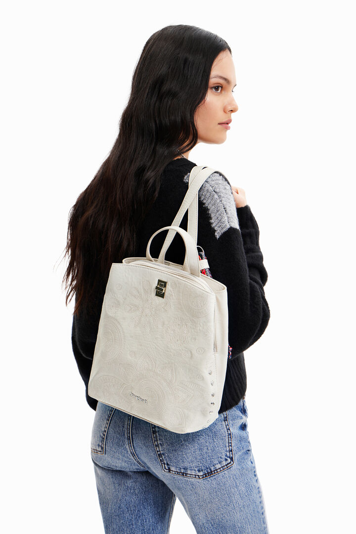 Mochila pequeña efecto piel | Desigual