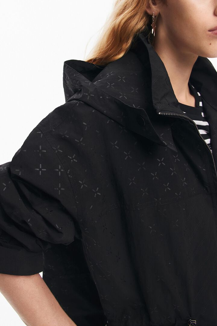 Parka impermeable capucha | Desigual