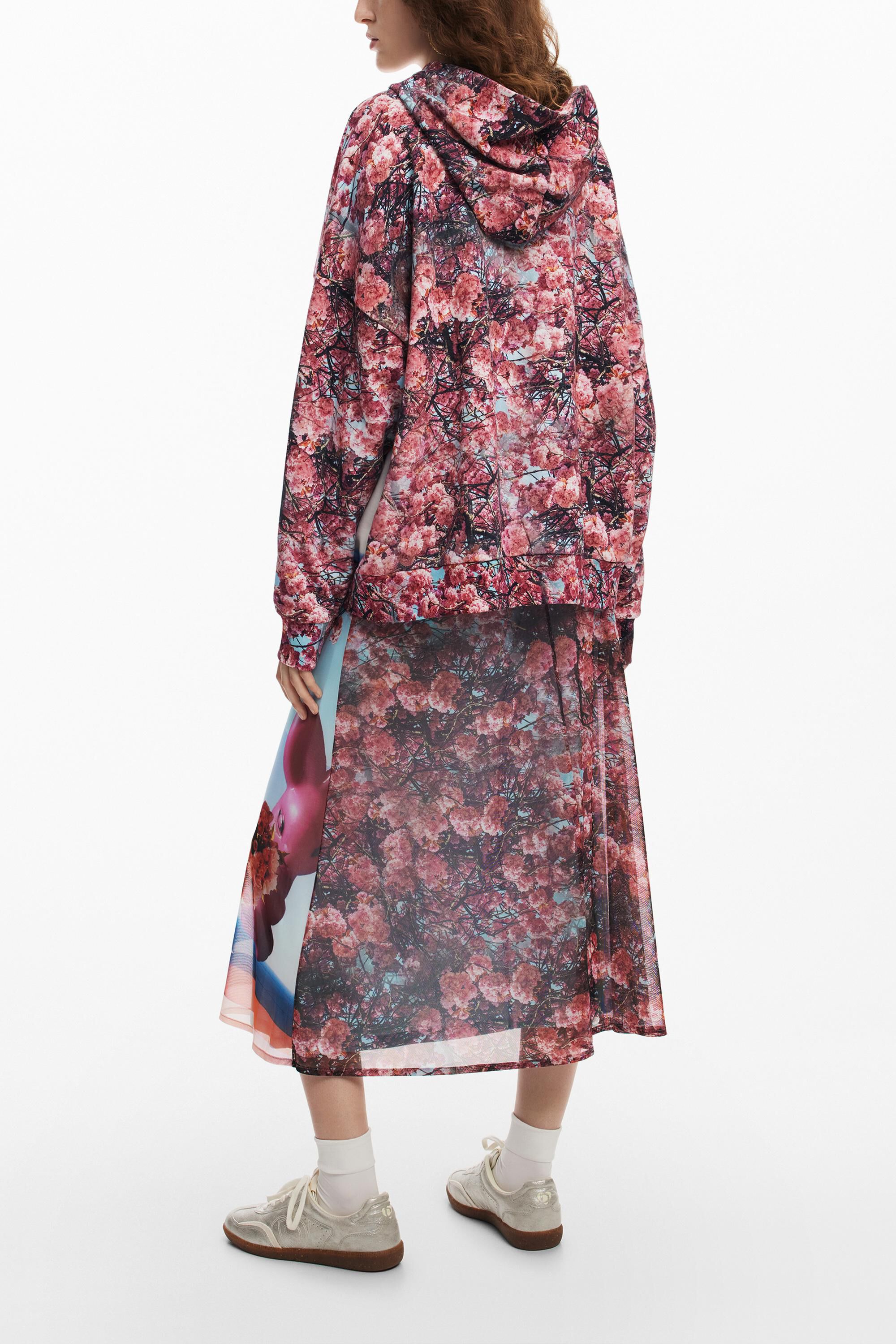 【Desigual】24WWSK27 SURRAL BLOSSOMLACROIX スウェットロングスリーブスウェットパーカー 2026年最新】SURRAL BLOSSOMLACROIX スウェットロングスリーブ