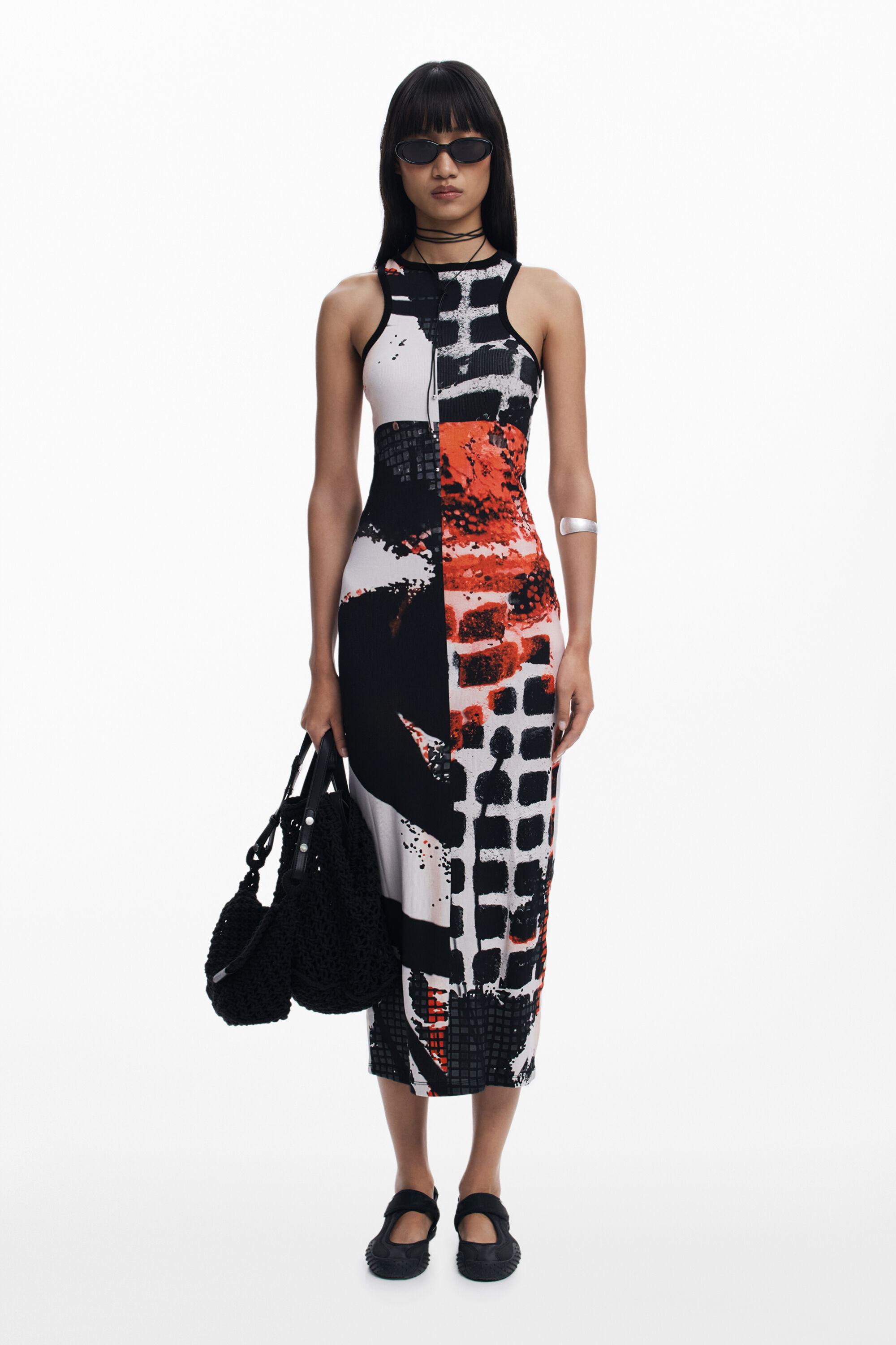 Fitted midi dress face