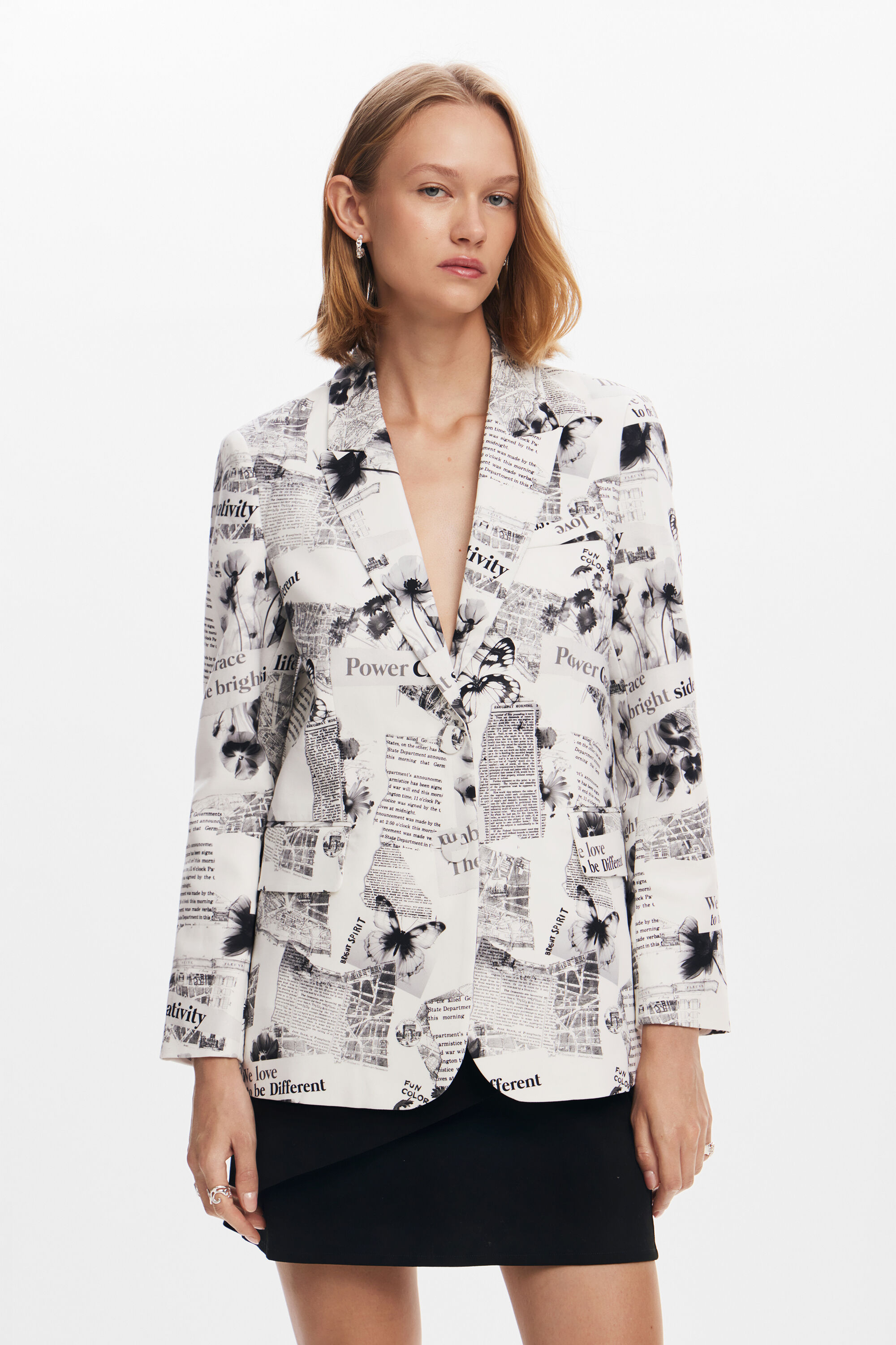 Straight blazer with text and flowers women s I Desigual
