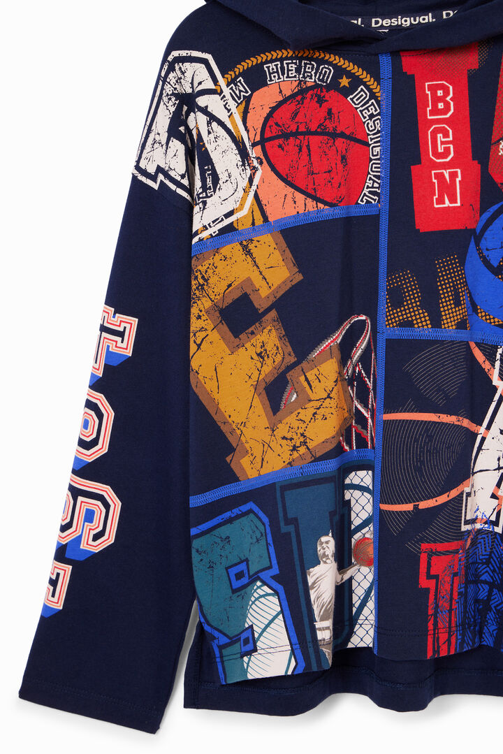 Basketball T-shirt with a hood | Desigual