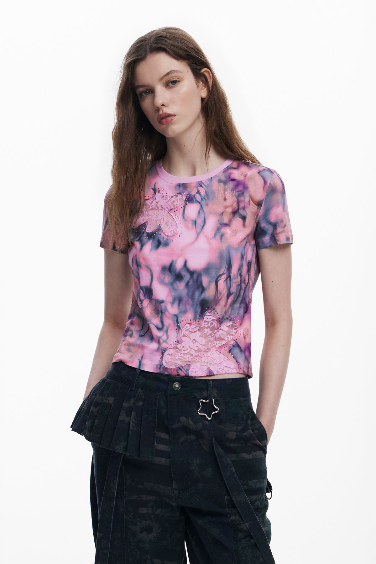 花柄のCollina Strada Tシャツ 女性用 I Desigual.com