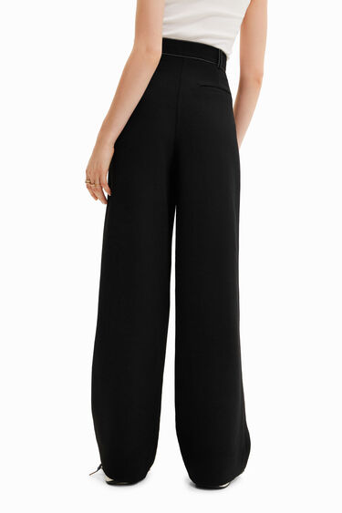 Twisted trousers with pleats | Desigual