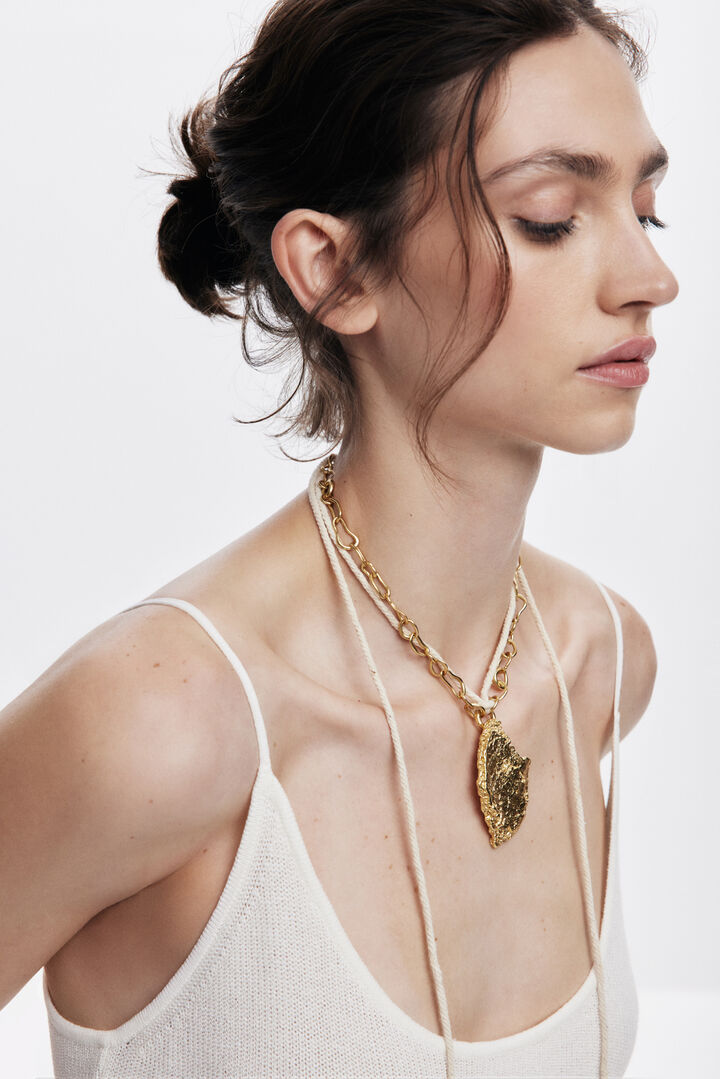 Multi-position pendant shell gold-plated Zalio | Desigual