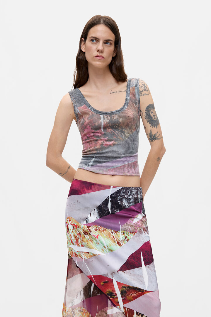 Asymmetrical printed skirt