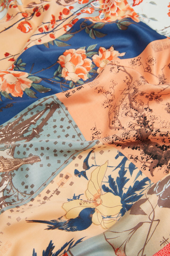 Foulard quadrato fiori orientali | Desigual