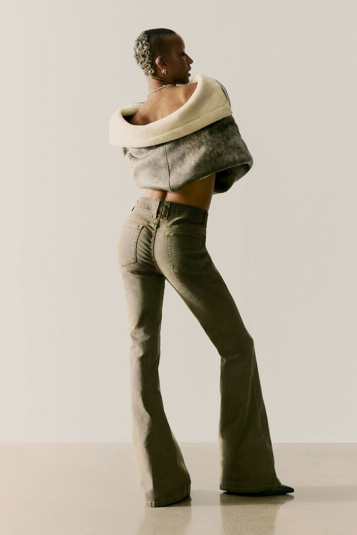 CALÇA LONGA BOCA DE SINO