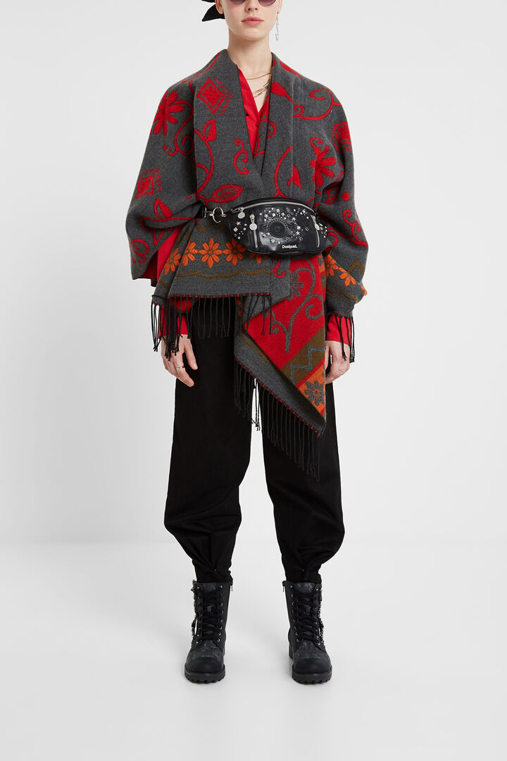 Fringed square poncho | Desigual