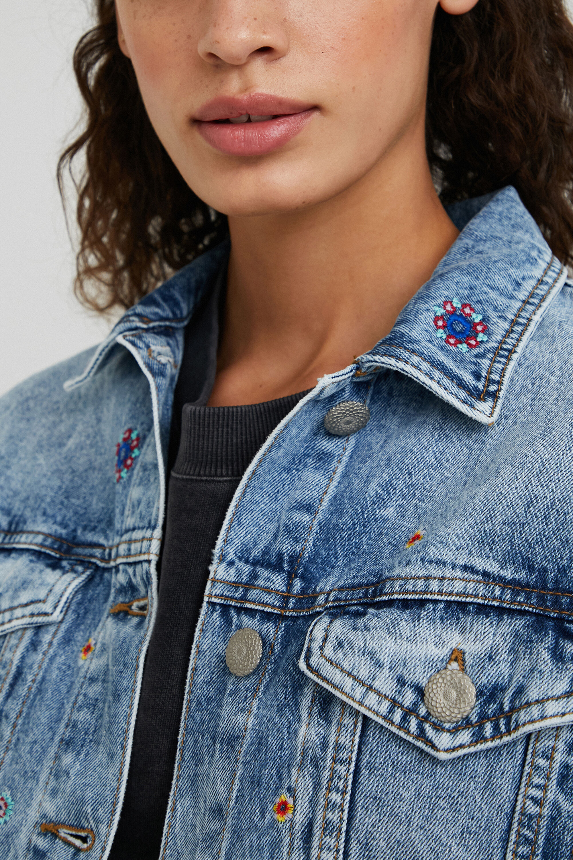 slim trucker jacket