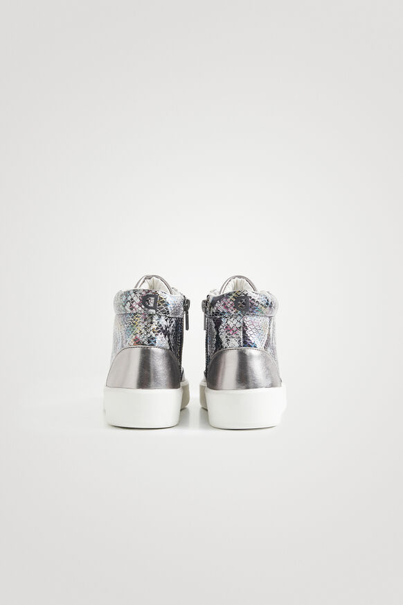 High-top sneakers scales effect | Desigual