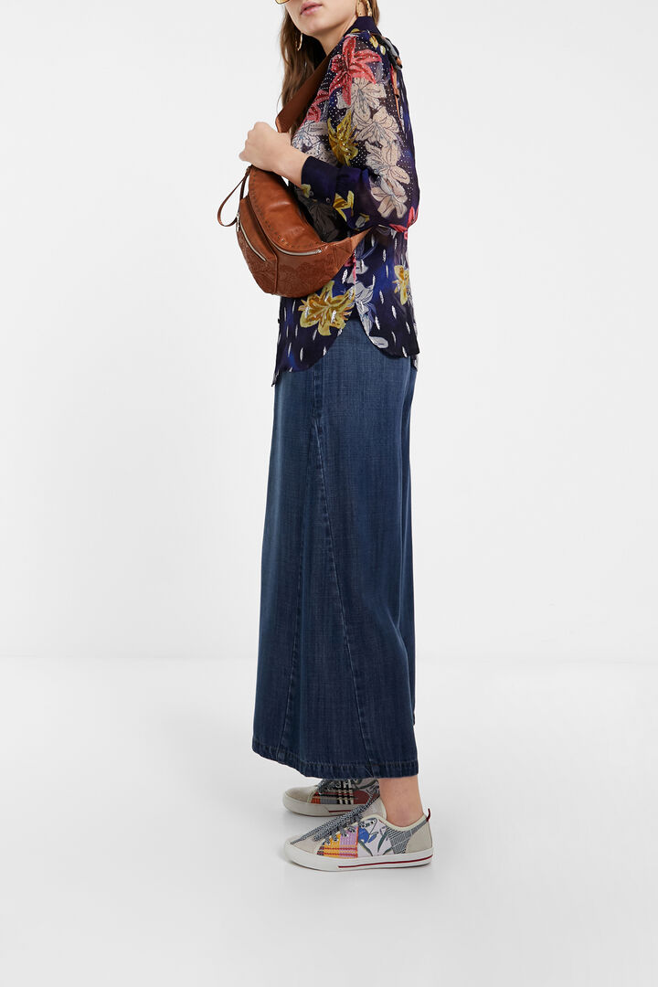 Camisa floral con transparencias y pedrería | Desigual