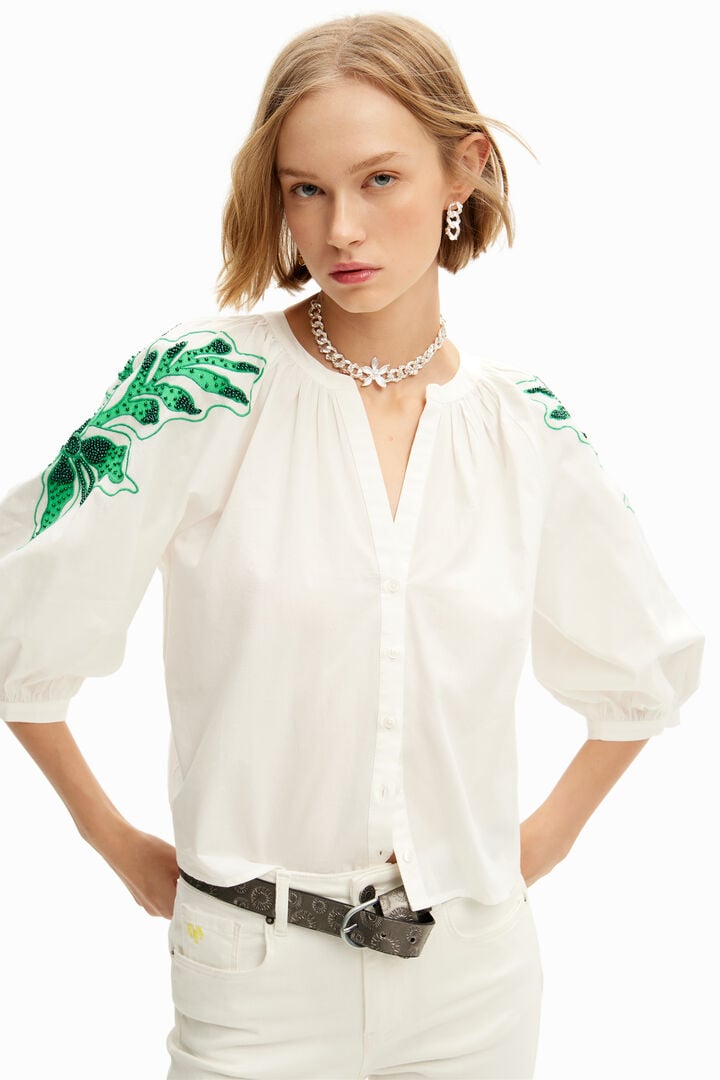 V-neck embroidered blouse | Desigual