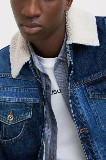 Puntuación Serrado Buzo Cazadora vaquera patch borreguito | Desigual.com
