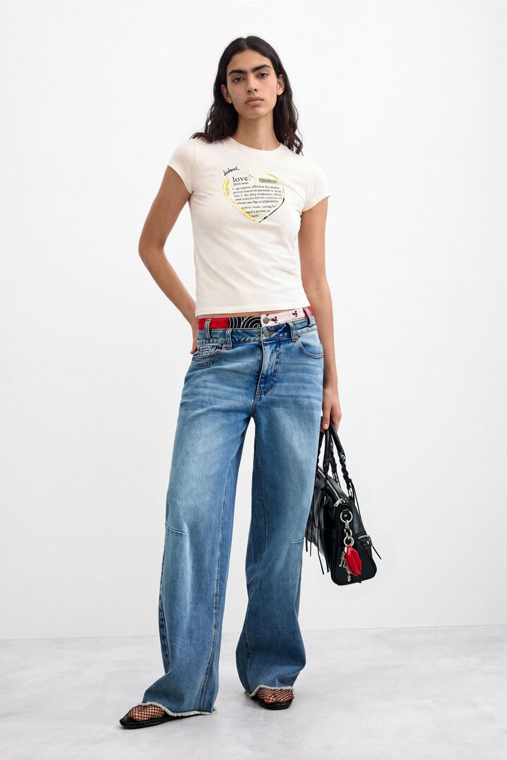 T-shirt With Message Print