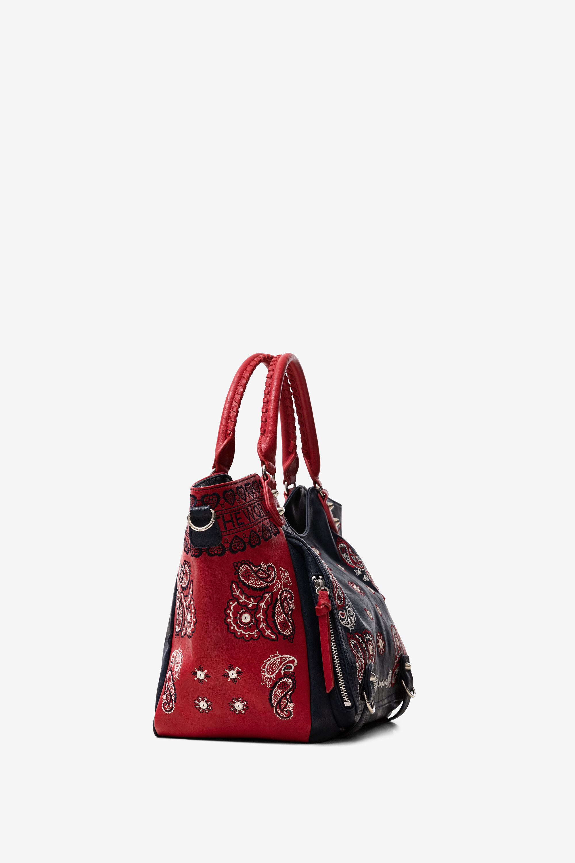 Boho bag embroideries Desigual