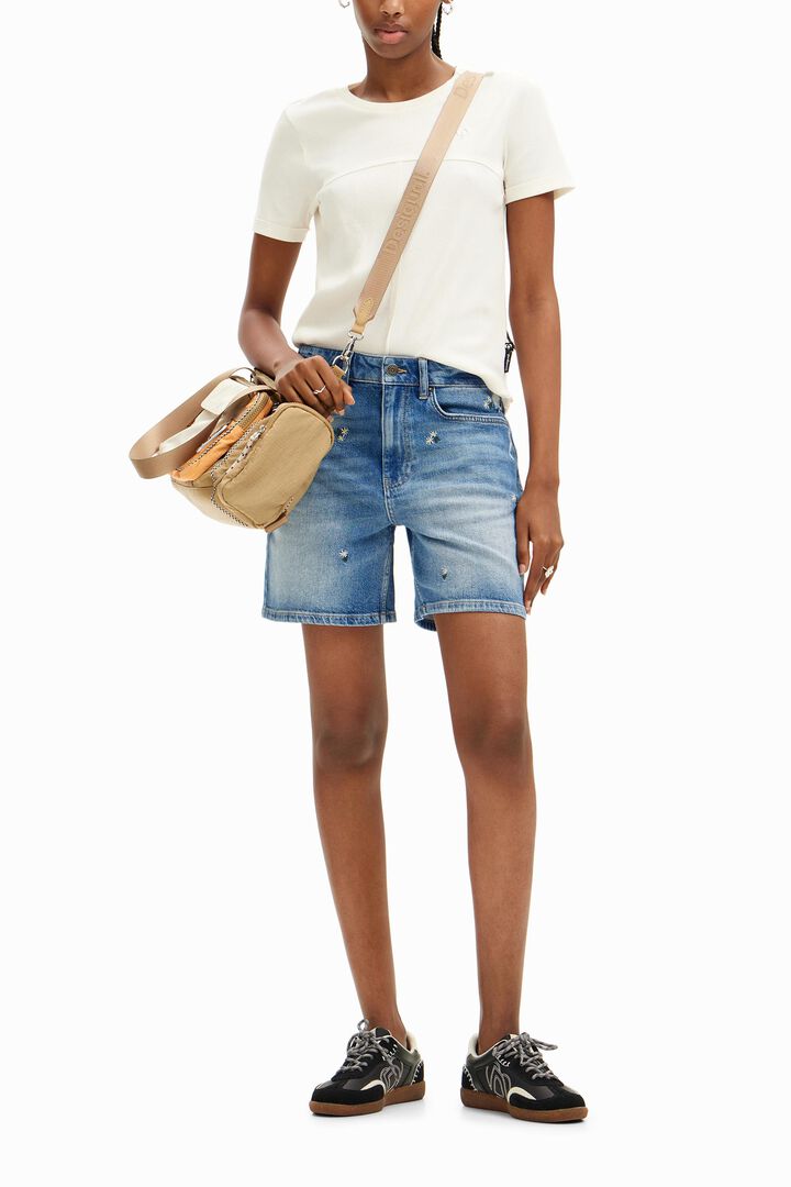 Denim shorts with small flower prints. | Desigual