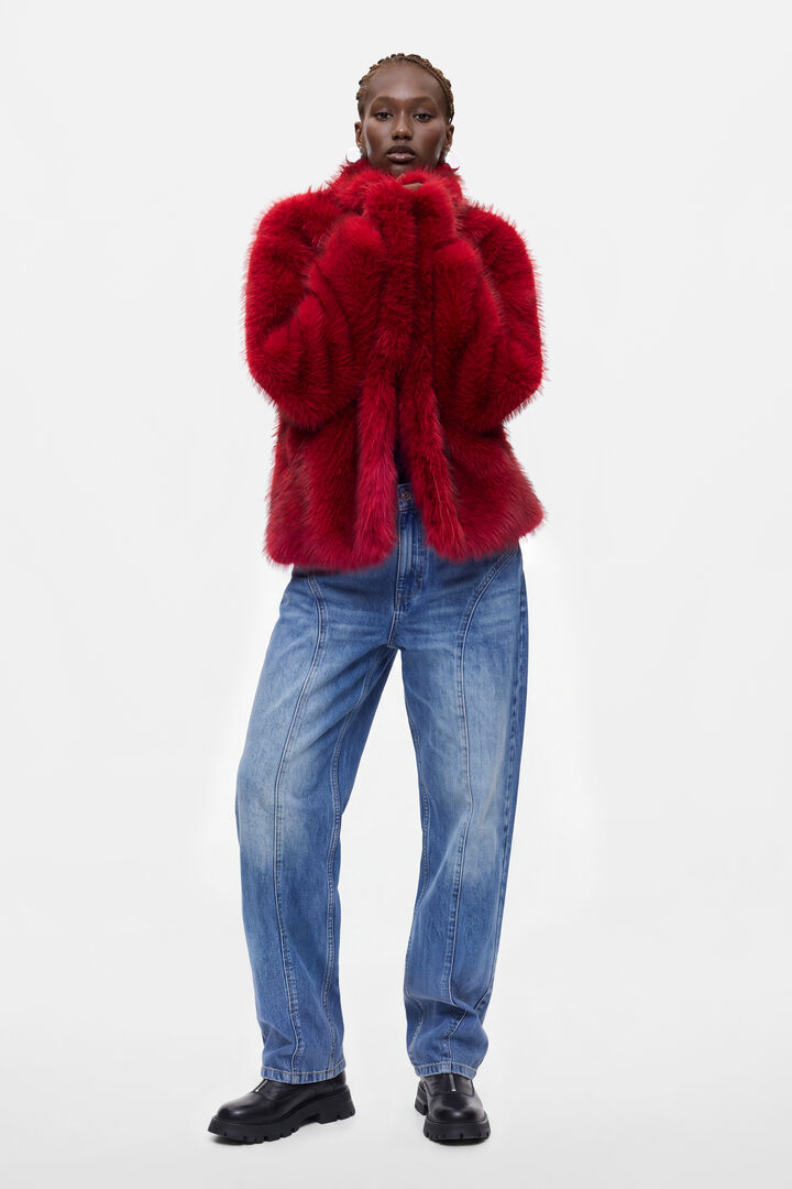 Manteau court en fourrure
