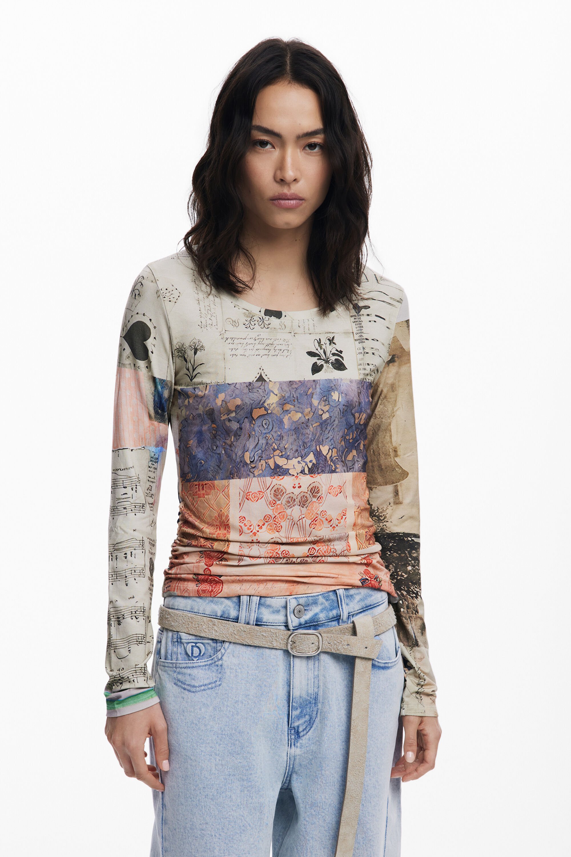 Collage-Shirt mit Rüschen