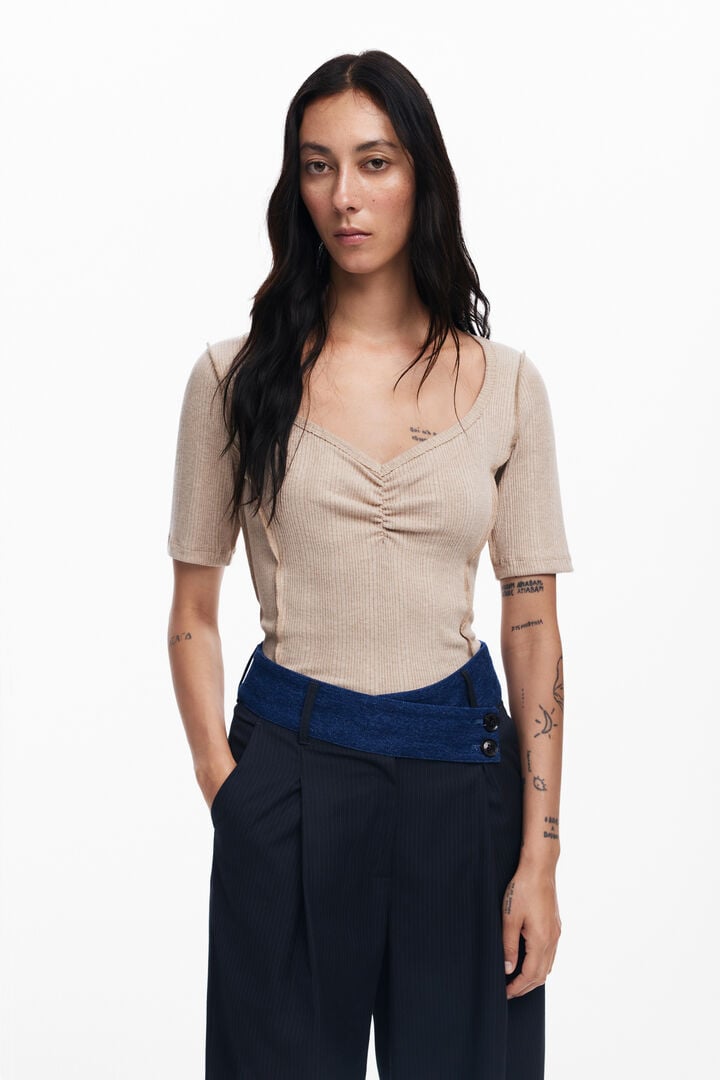 Ruched neckline T-shirt