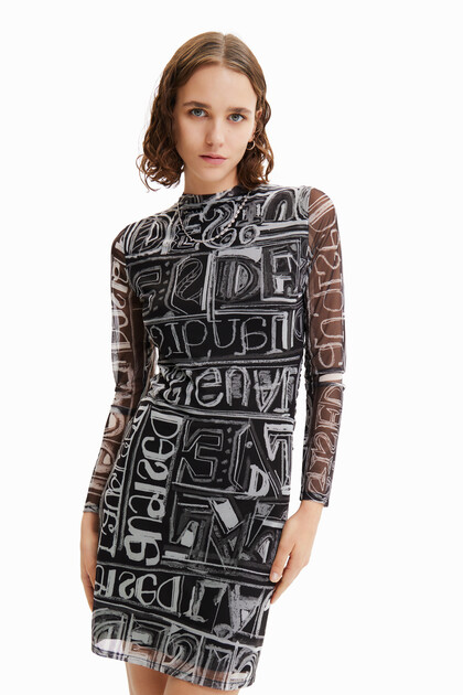 Vestido corto slim tul