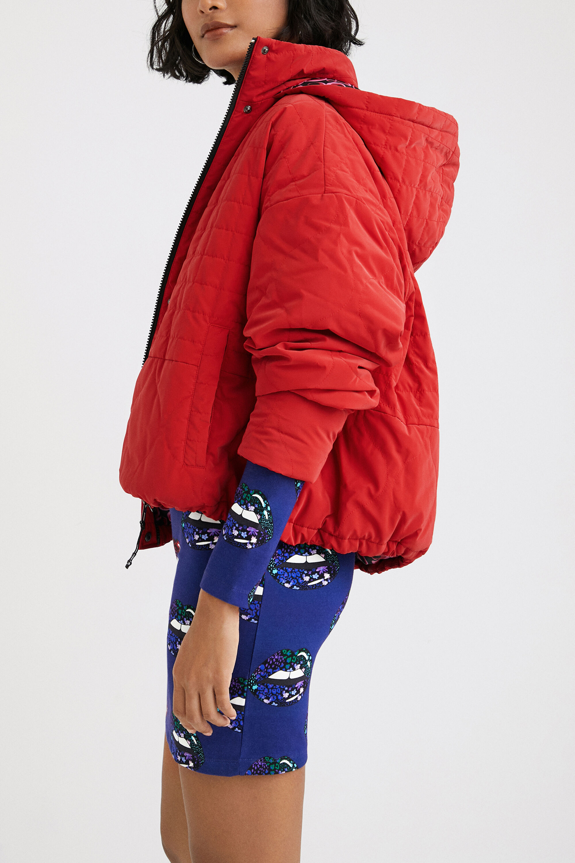 Short quilted hooded jacket | Desigual.com
