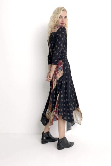 Długa asymetryczna sukienka w patchworkowym stylu | Desigual