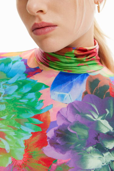 חולצת גולף ארוכה וצבעונית בהדפס פרחים לנשים | Desigual