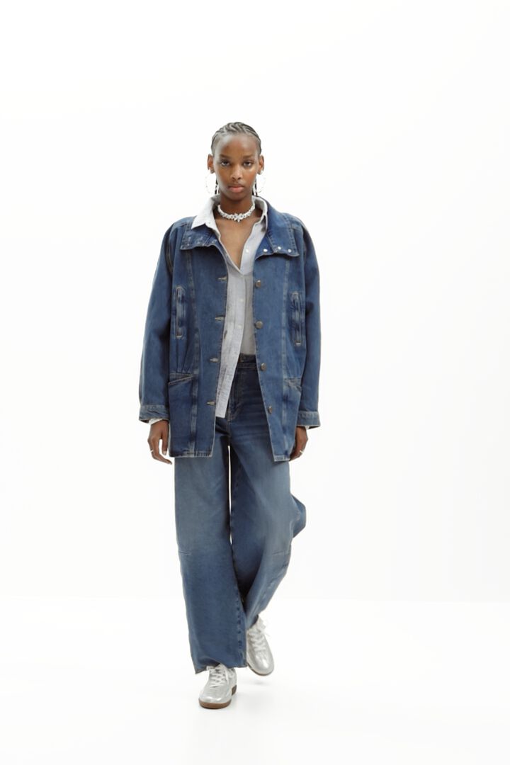 Denim jacket with striped effect and V-neck. | Desigual