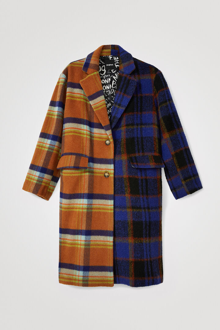 Long loose coat tartan