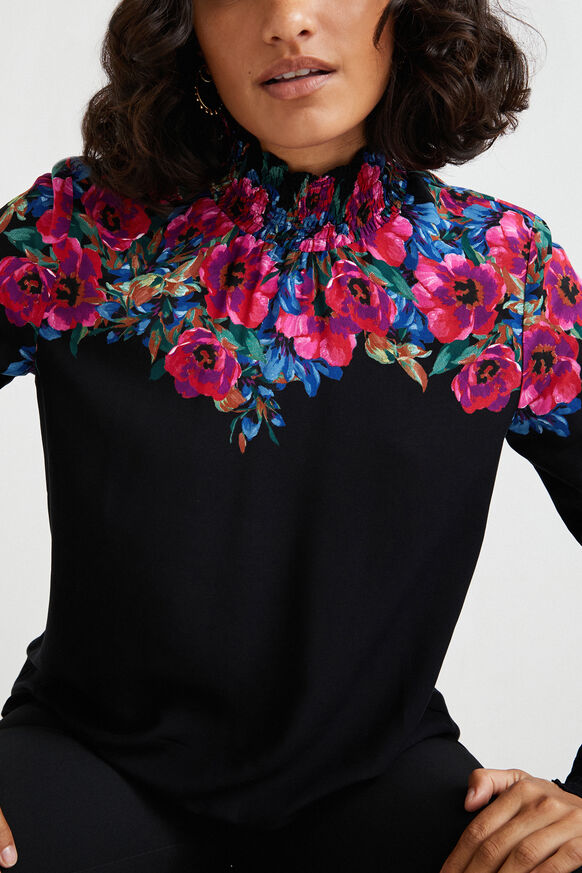 Loose blouse floral yoke | Desigual