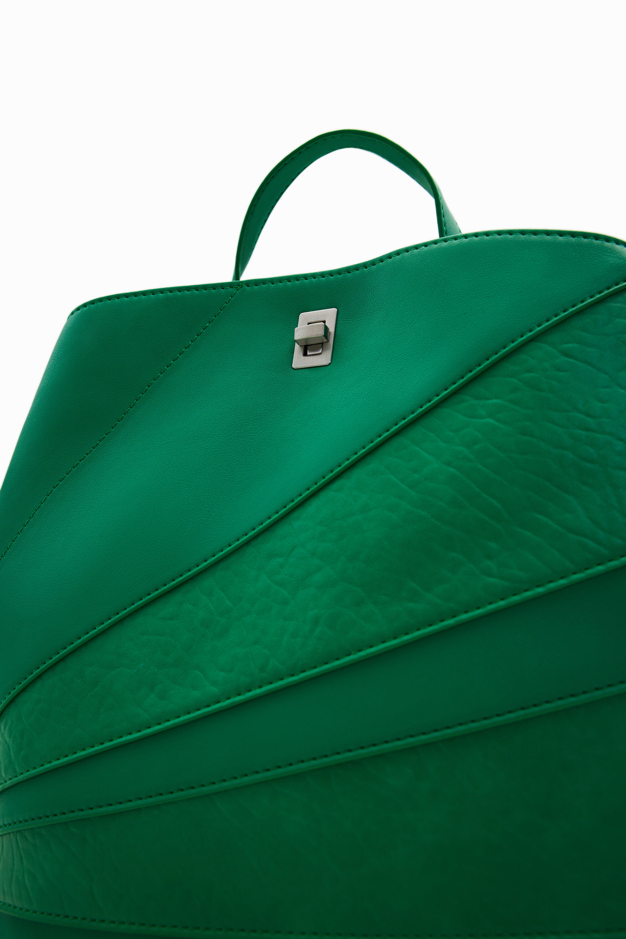 Mochila verde desigual online