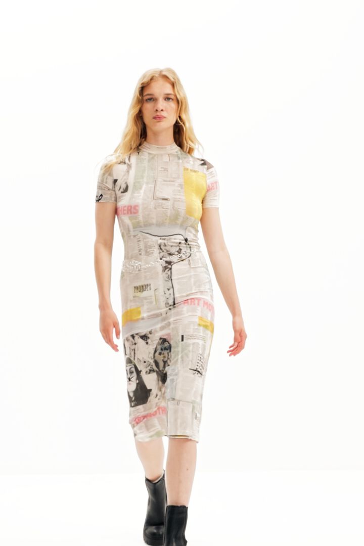 Slim newspaper midi dress | Desigual