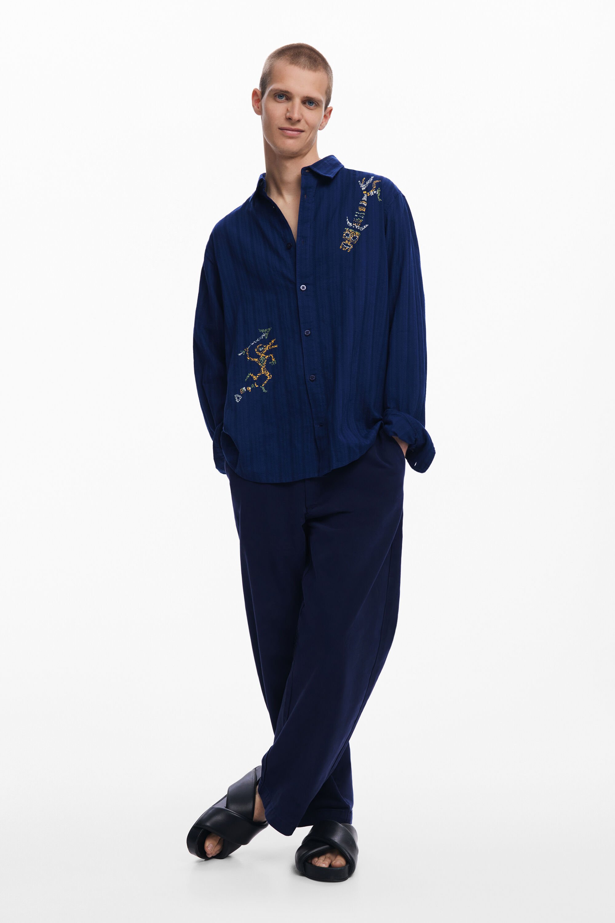 Desigual エスニック刺繍のシャツ In Blue