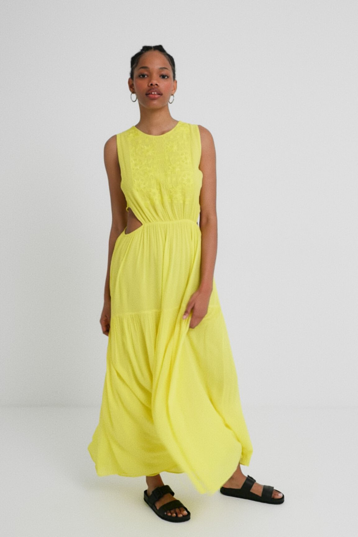 Vestido amarillo desigual shop