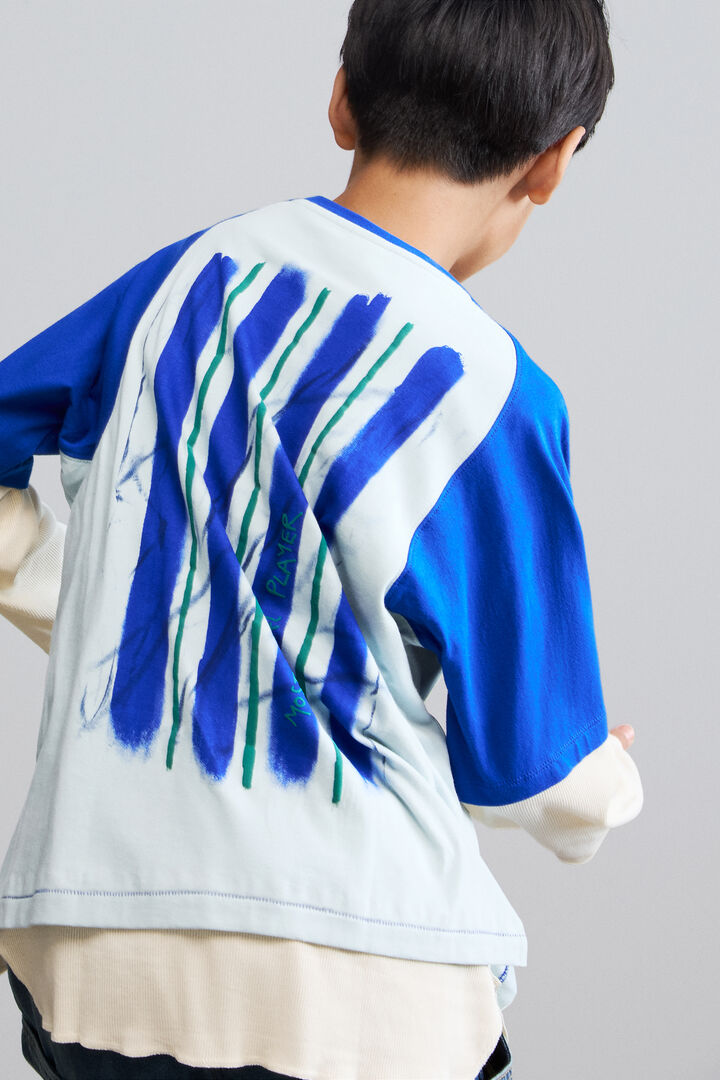 Double-sleeve T-shirt