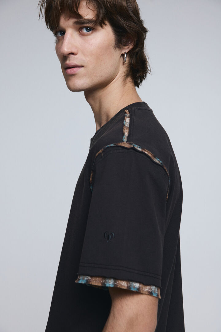 Short-sleeve T-shirt with seam details | Desigual