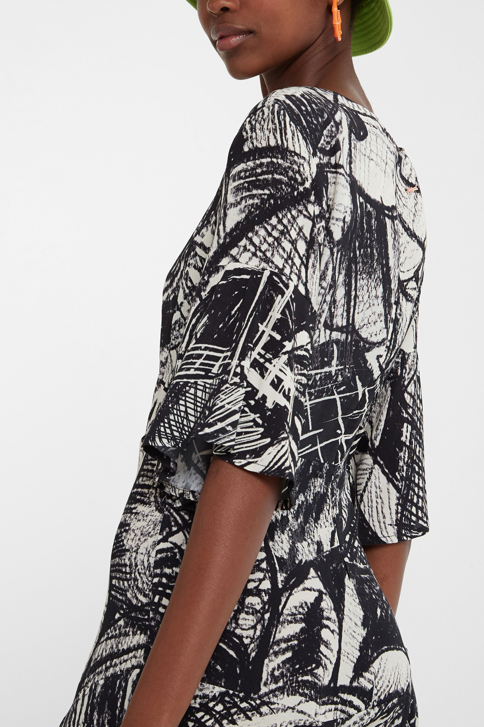 Vestido arty Black & White | minimal | Black, Vestidos Desigual Vestido arty Black & White WHITE 46 GLAMI.es