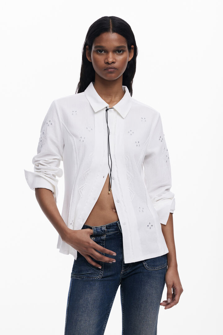 Embroidered fitted shirt