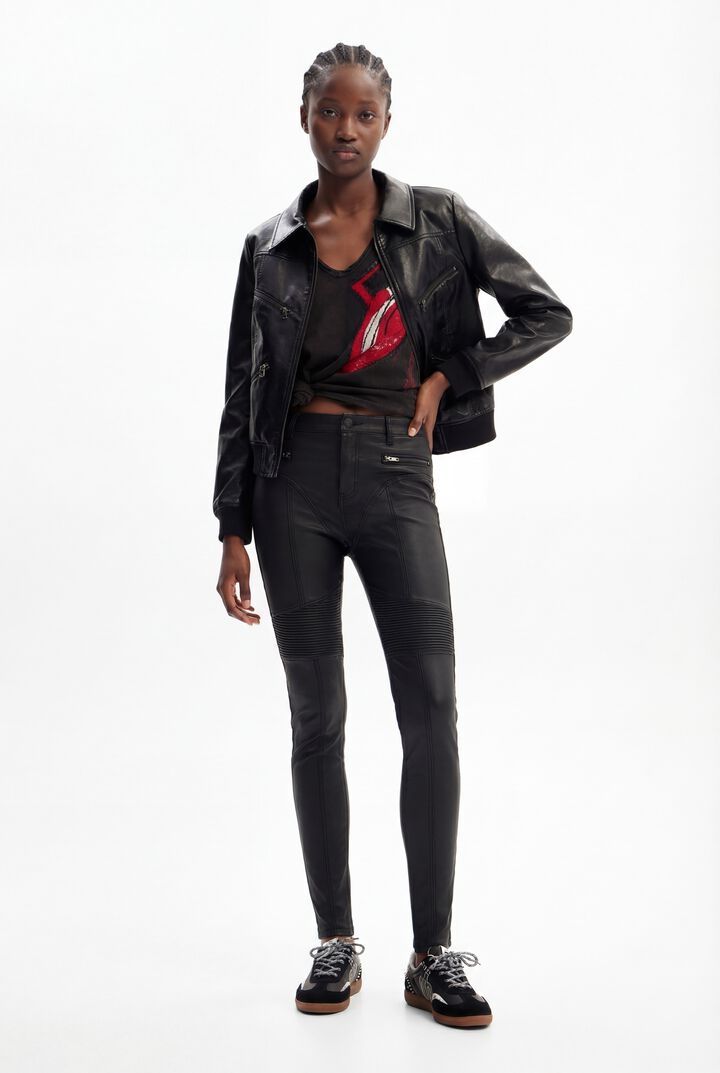 Pantal&oacute;n Slim efecto piel | Desigual