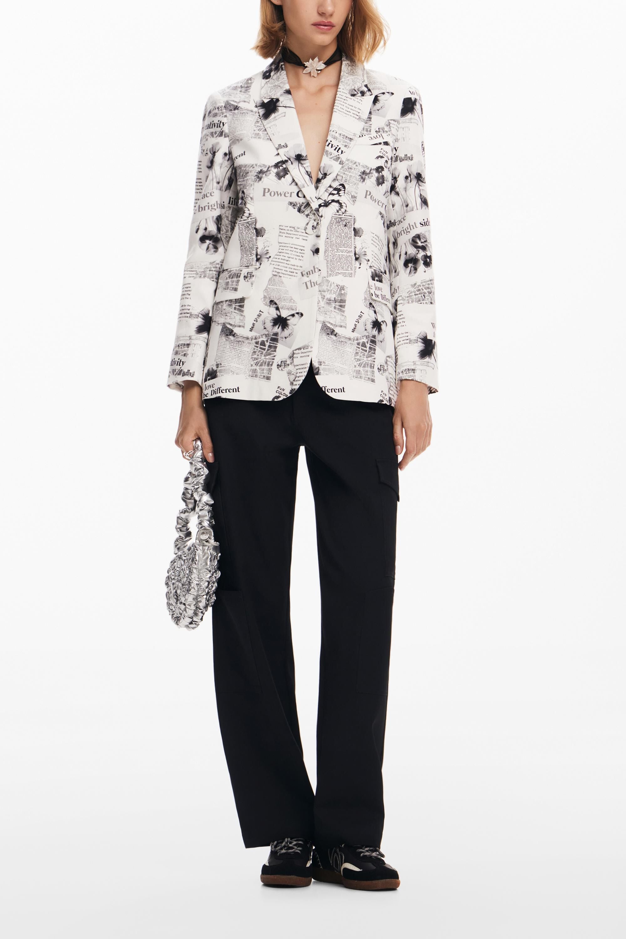 Blazer recta texto y flores de mujer I Desigual.com