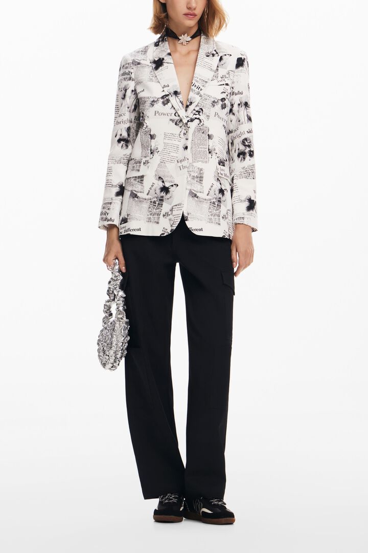 Straight blazer with text and flowers | Desigual
