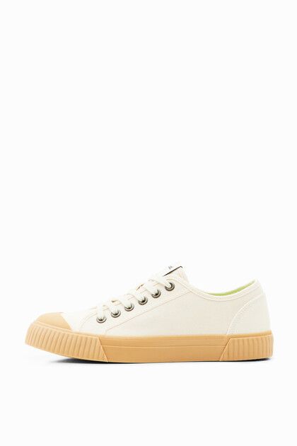 Low-top canvas sneakers