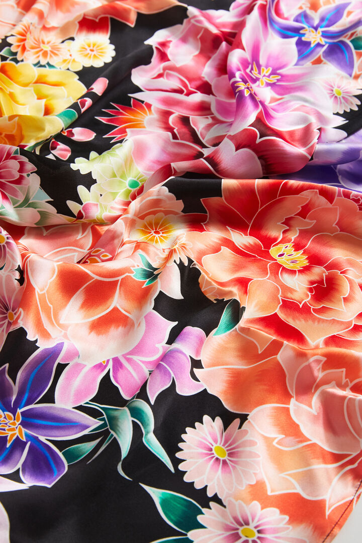 Square silk foulard | Desigual