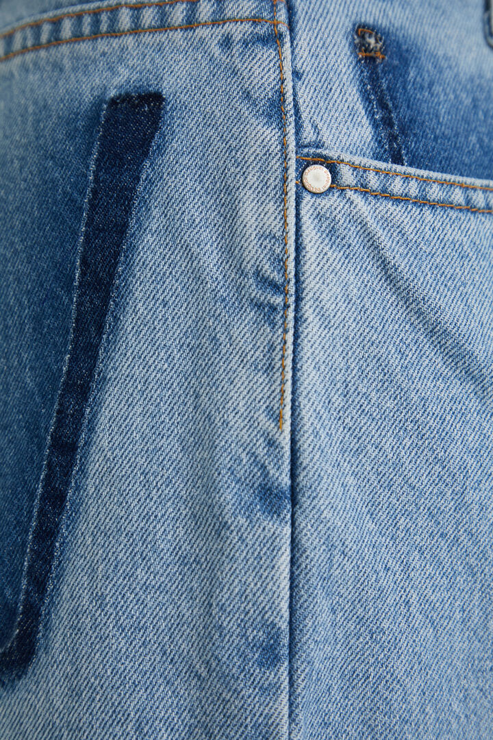 Loose upcycled pleated jeans | Desigual
