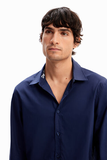 Camisa básica detalles contraste | Desigual