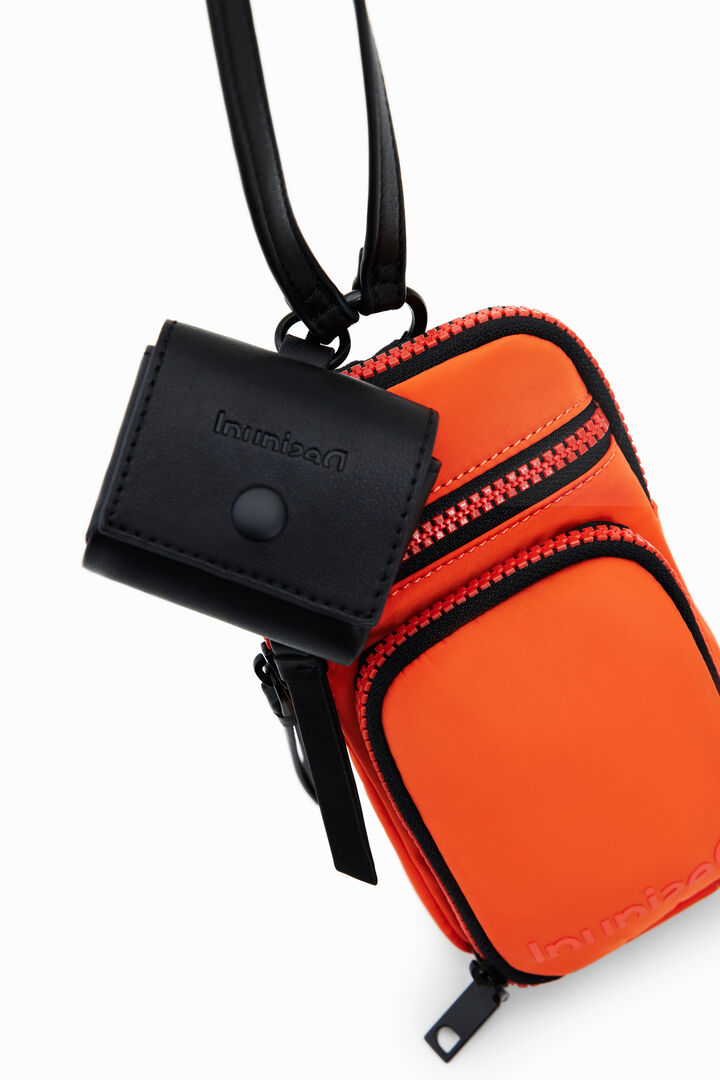 Plain smartphone pouch with logo | Desigual
